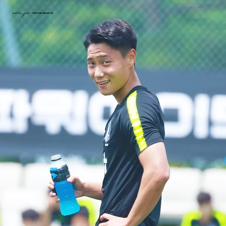 Paik Seungho - Korea Republic player photo